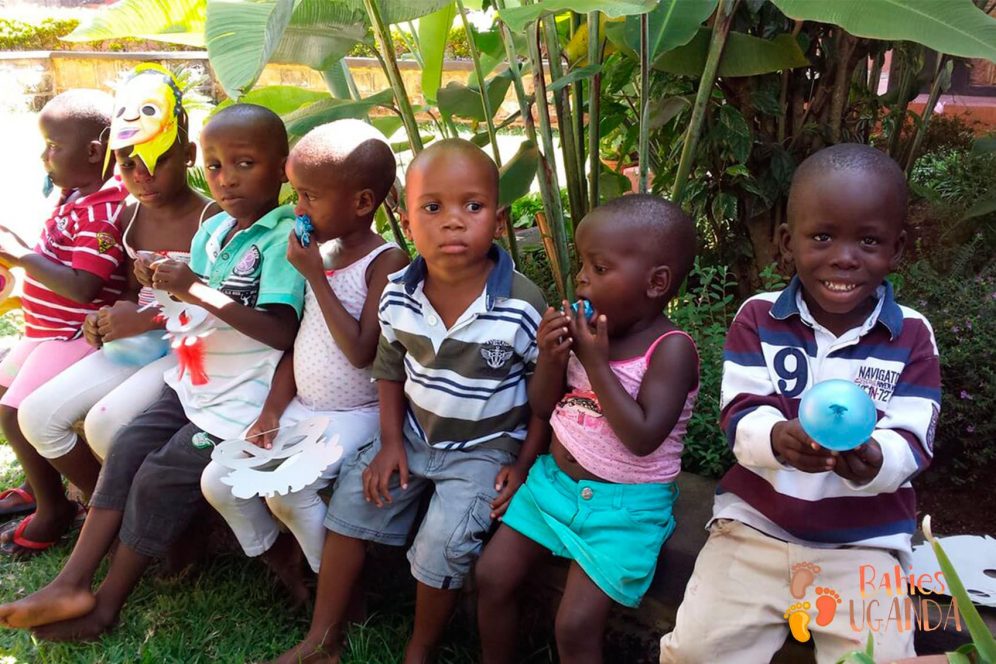 ninos-uganda-ong-ayuda22